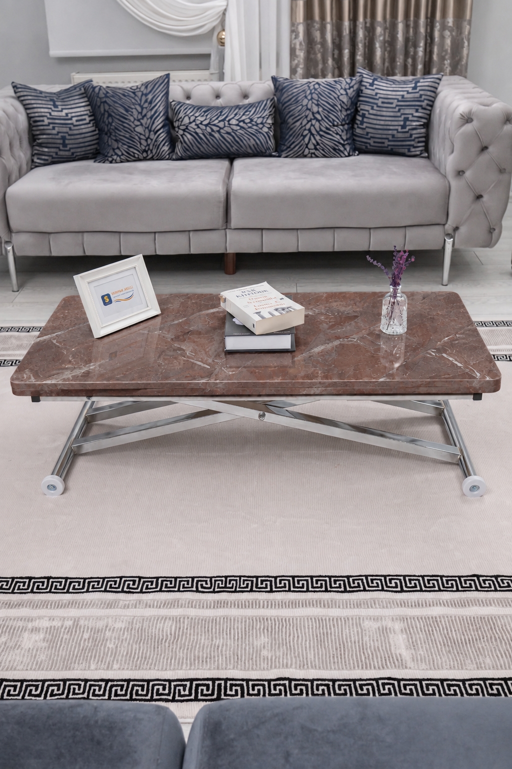 Home Akıllı Sehpa – VişneMermer MDF Üst & Krom Kaplama Metal Ayak