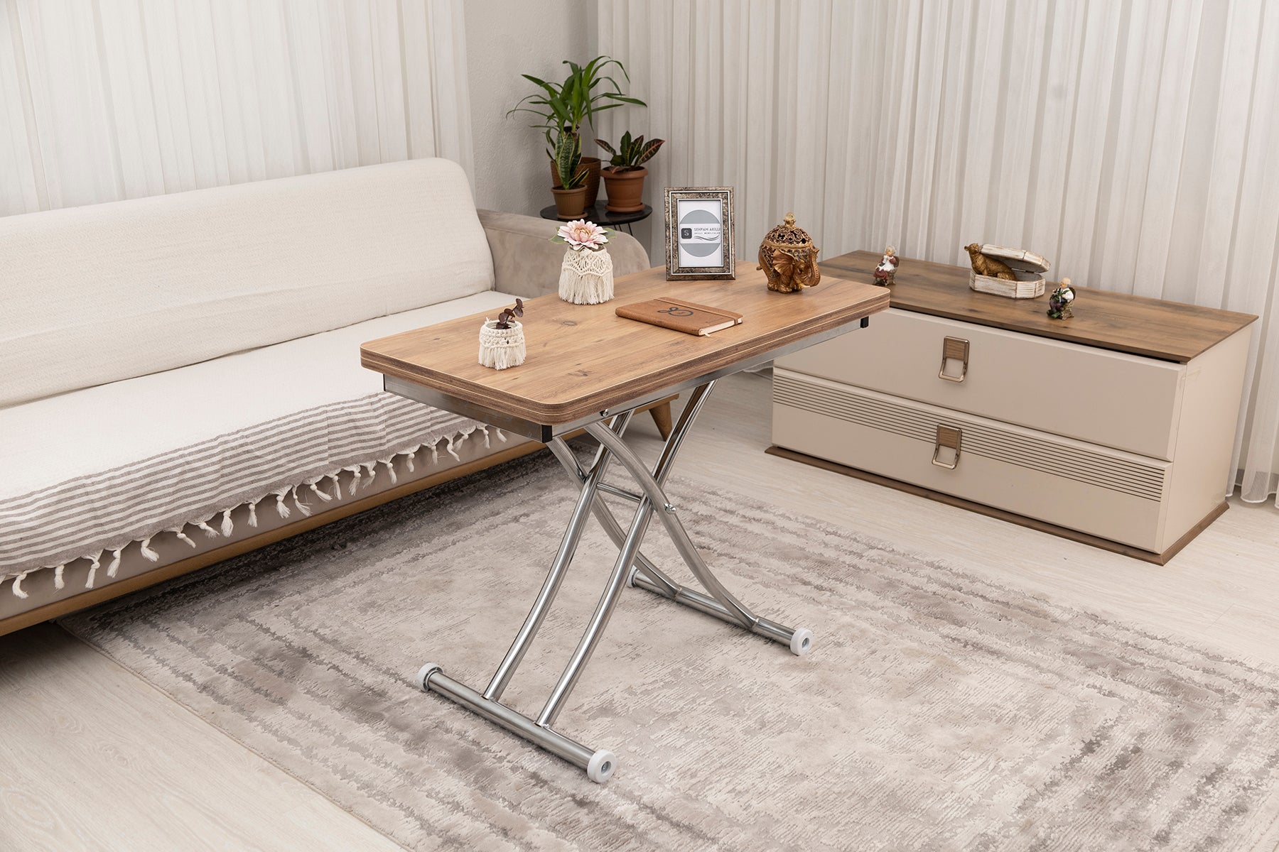 Mini Juppo Smart Coffee Table – EfesCam MDF Top & Chrome-Plated Metal Legs
