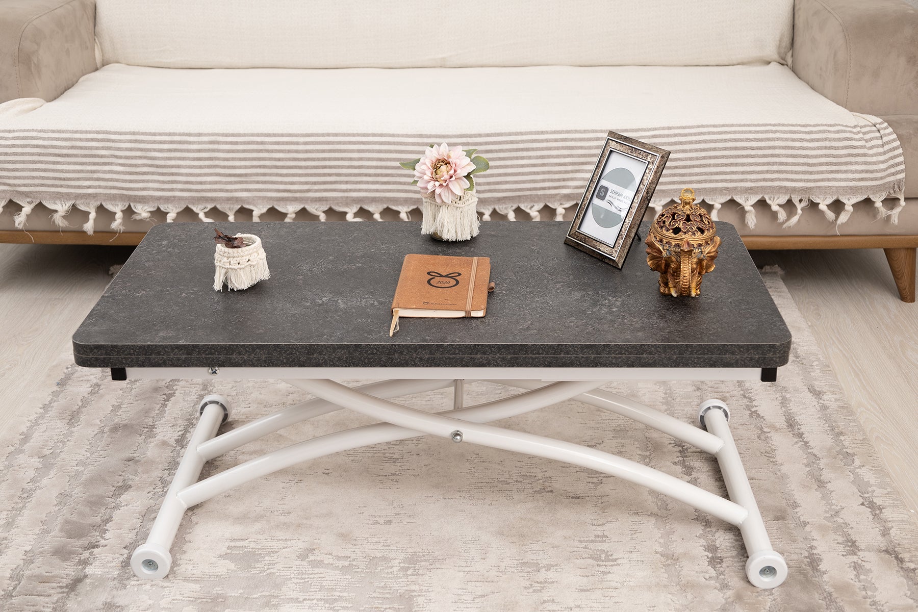 Mini Juppo Smart Coffee Table – Anthracite Grooved MDF Top & White Outward-Curved Metal Legs
