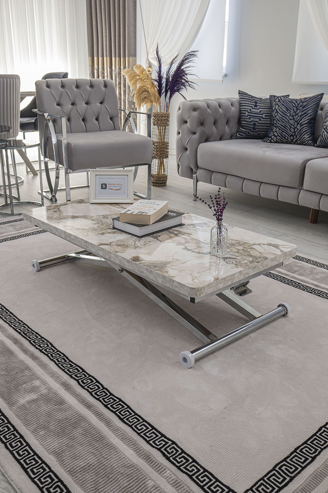 Home Akıllı Sehpa – Beyaz Mermer MDF Üst & Krom Kaplama Metal Ayak