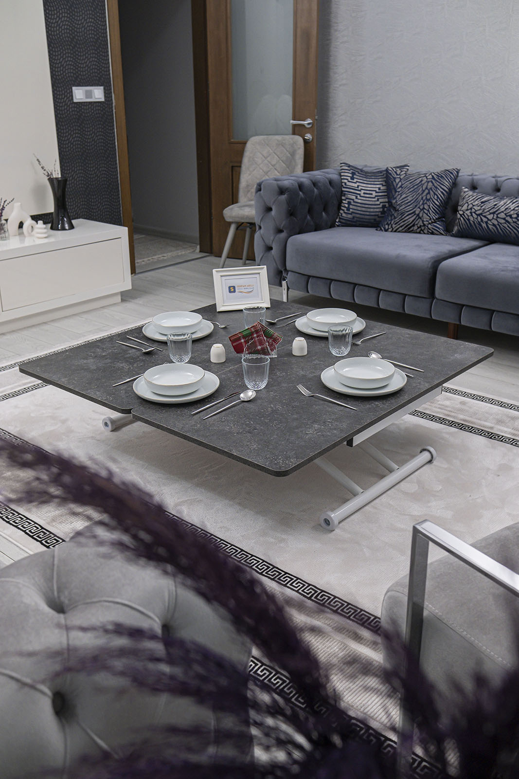 Juppo Smart Coffee Table – Anthracite MDF Top with Milling & White Outward Curved Metal Legs