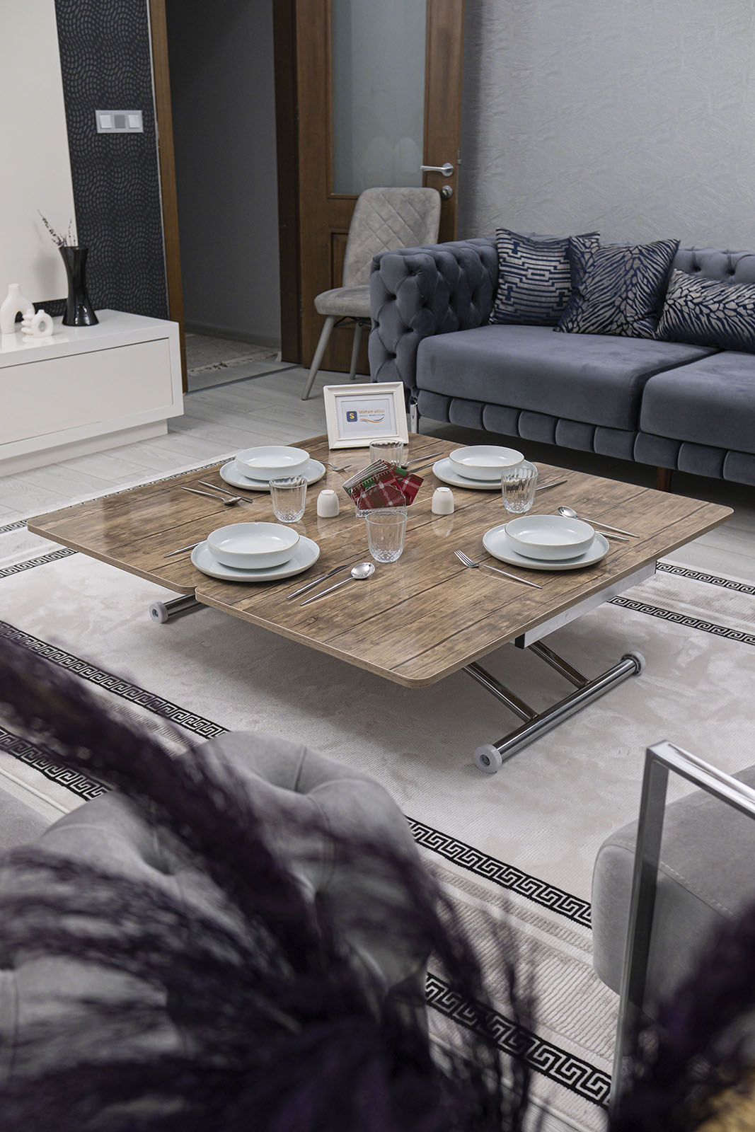 Juppo Smart Coffee Table – Antique Light MDF Top & Chrome Outward Curved Metal Legs