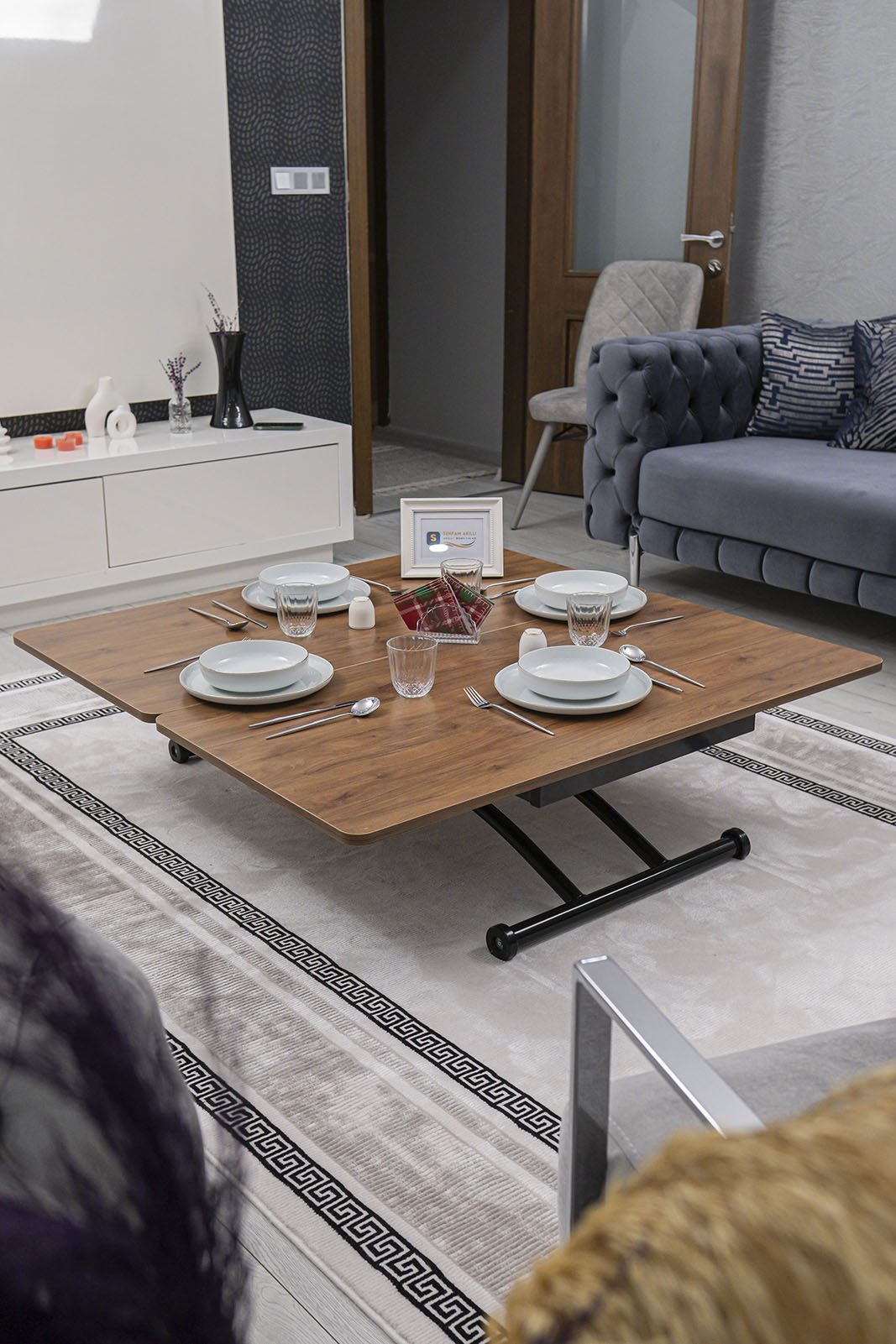 Juppo Smart Coffee Table – Walnut MDF Top & Black Outward-Curved Metal Legs